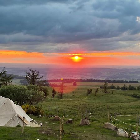 Отель Refuge De La Banne Murat-le-Quaire Экстерьер фото